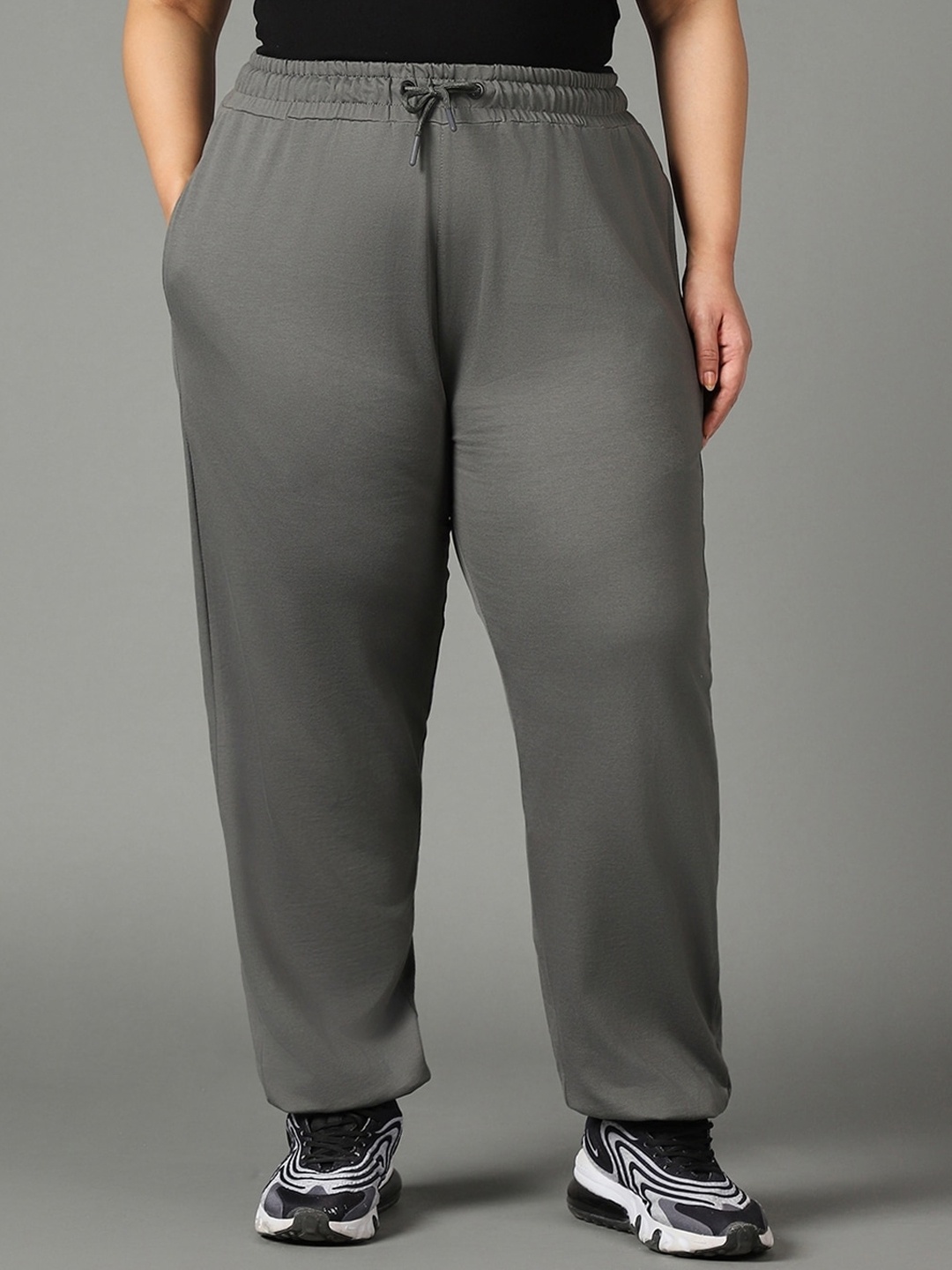 

Bewakoof AIR Plus Size Women Cotton Relaxed-Fit Joggers, Grey