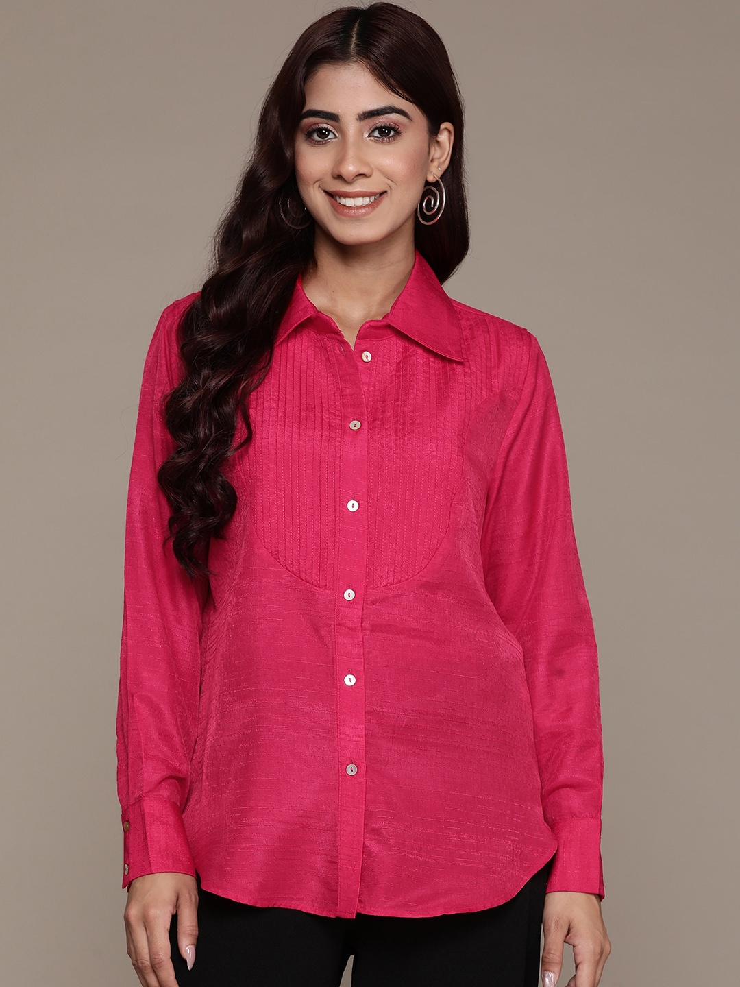

aarke Ritu Kumar Women Relaxed Opaque Casual Shirt, Pink