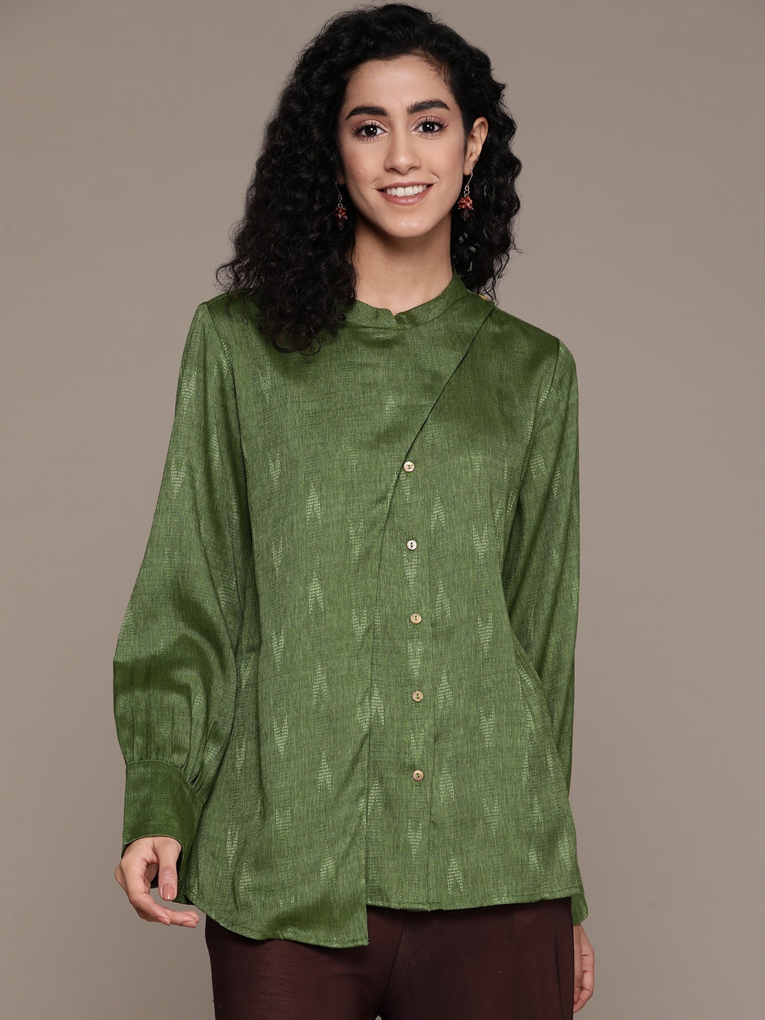 

aarke Ritu Kumar Women Relaxed Opaque Printed Casual Shirt, Green