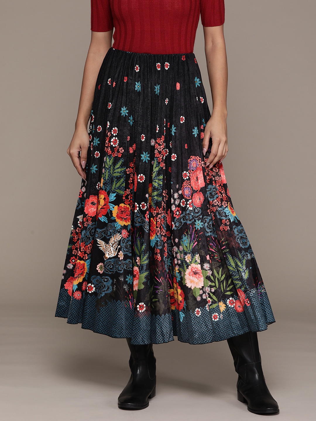 

Label Ritu Kumar Floral Printed A-line Midi Velvet Skirt, Black
