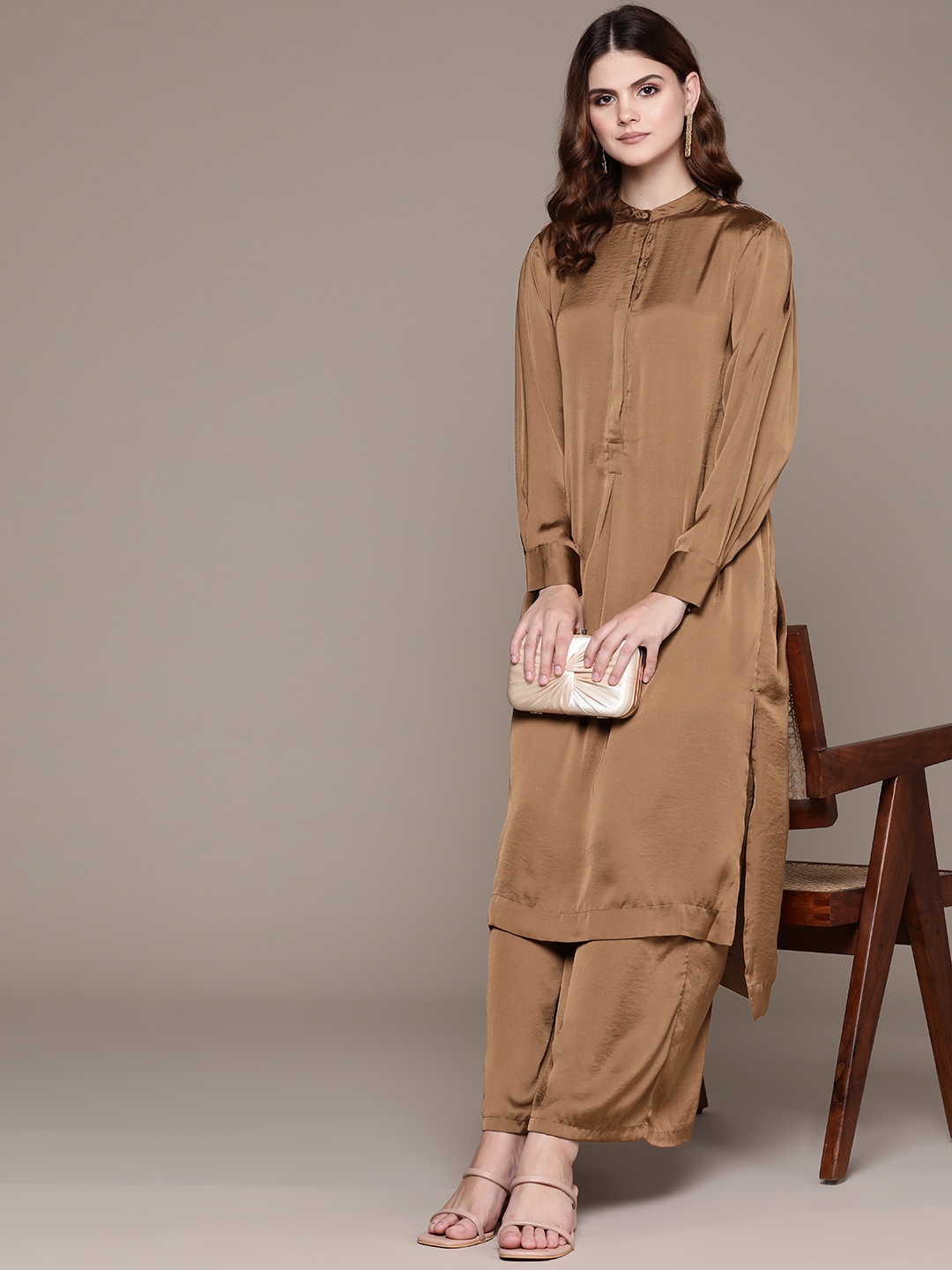

Ritu Kumar Women Solid Regular Kurta with Palazzos, Brown