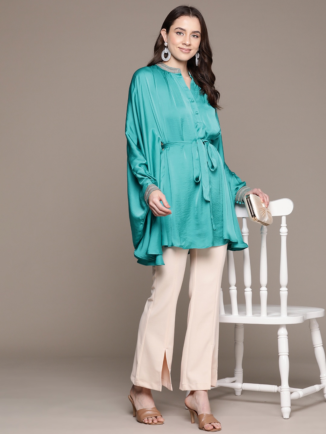 

Ritu Kumar Solid Beaded Flared Sleeves Kurti, Blue