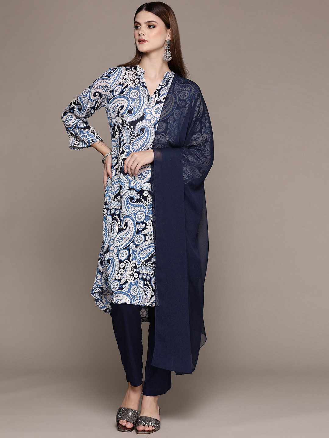 

aarke Ritu Kumar Women Paisley Printed Regular Kurta with Trousers & With Dupatta, Blue