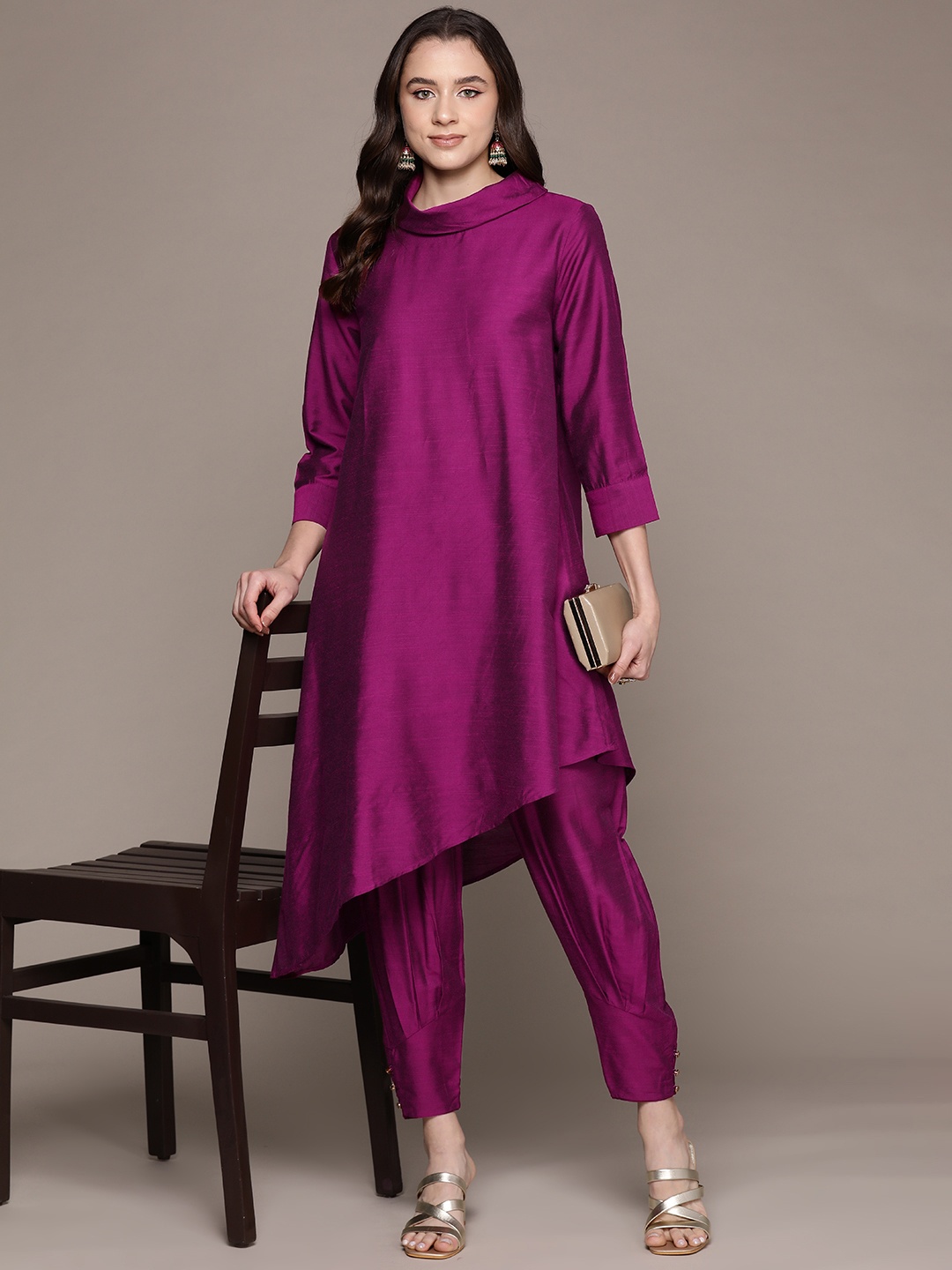 

aarke Ritu Kumar Women Regular Kurta with Trousers, Magenta