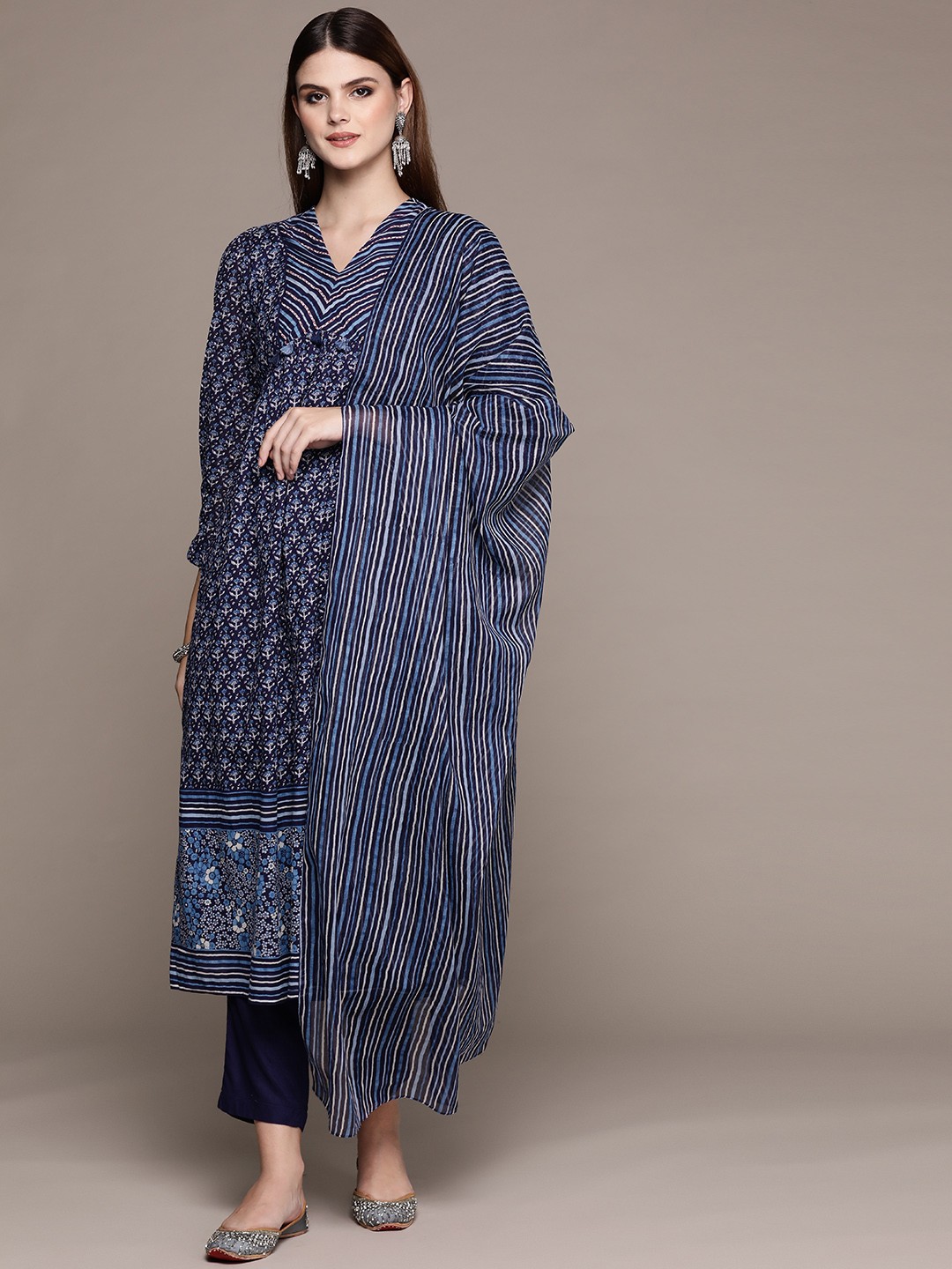 

aarke Ritu Kumar Women Floral Printed Pleated Kurta with Trousers & With Dupatta, Navy blue
