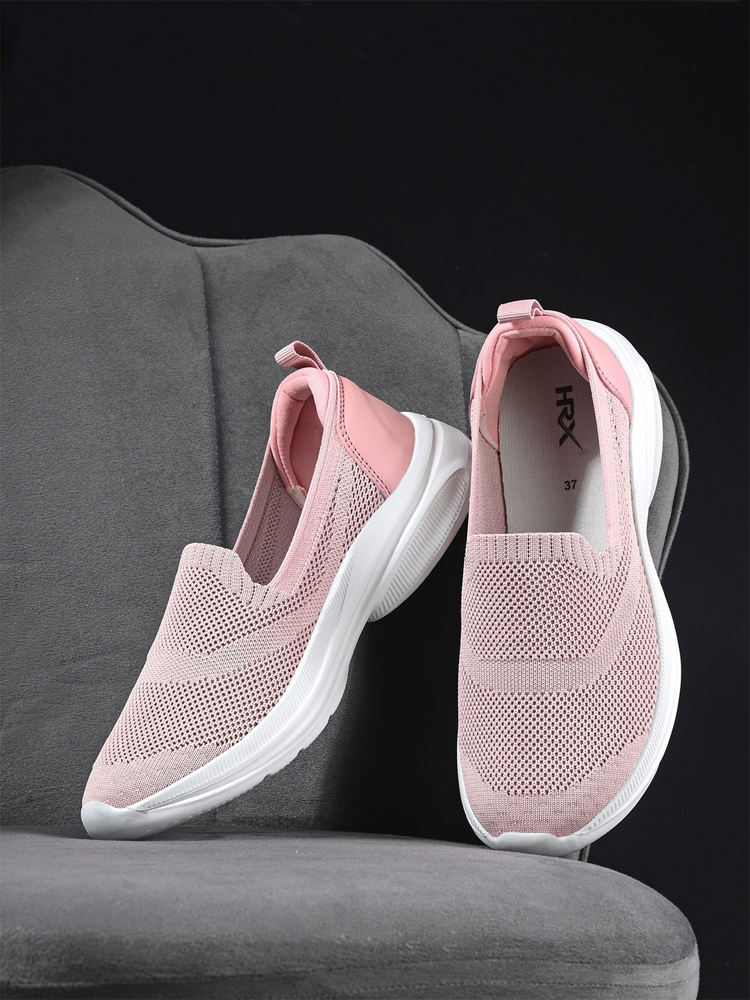 

HRX by Hrithik Roshan Women Pink & White Flyknit Textile Walking Shoes