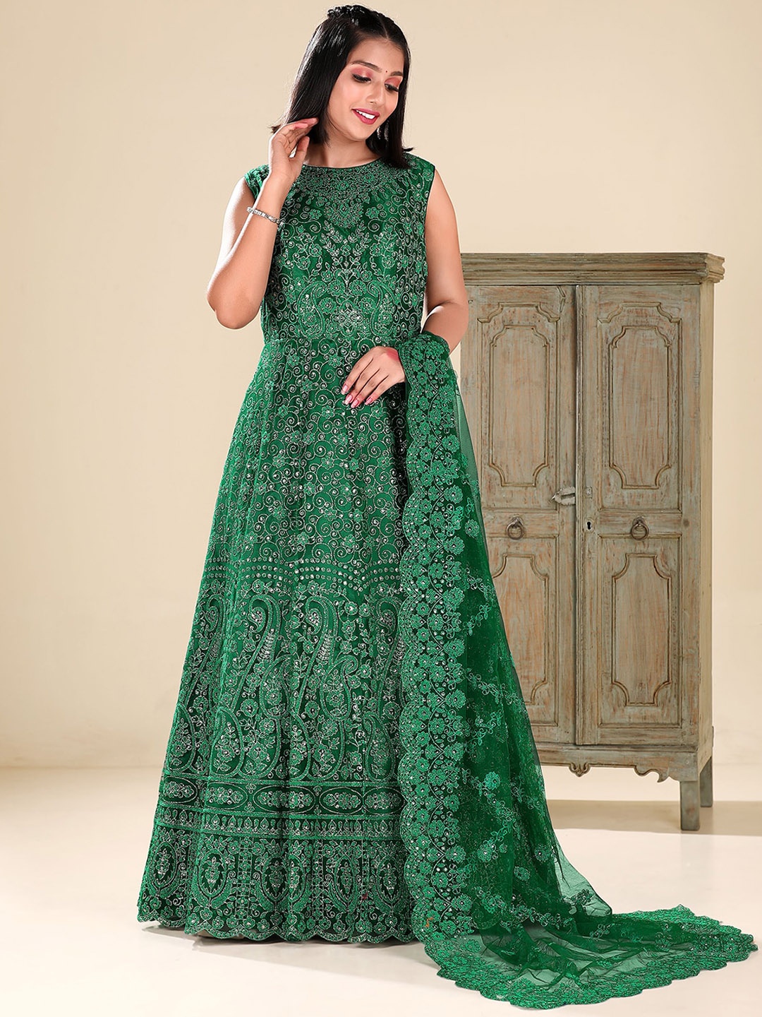 

ODETTE Ethnic Motif Embroidered Fit & Flare Net Ethnic Dress With Dupatta, Green