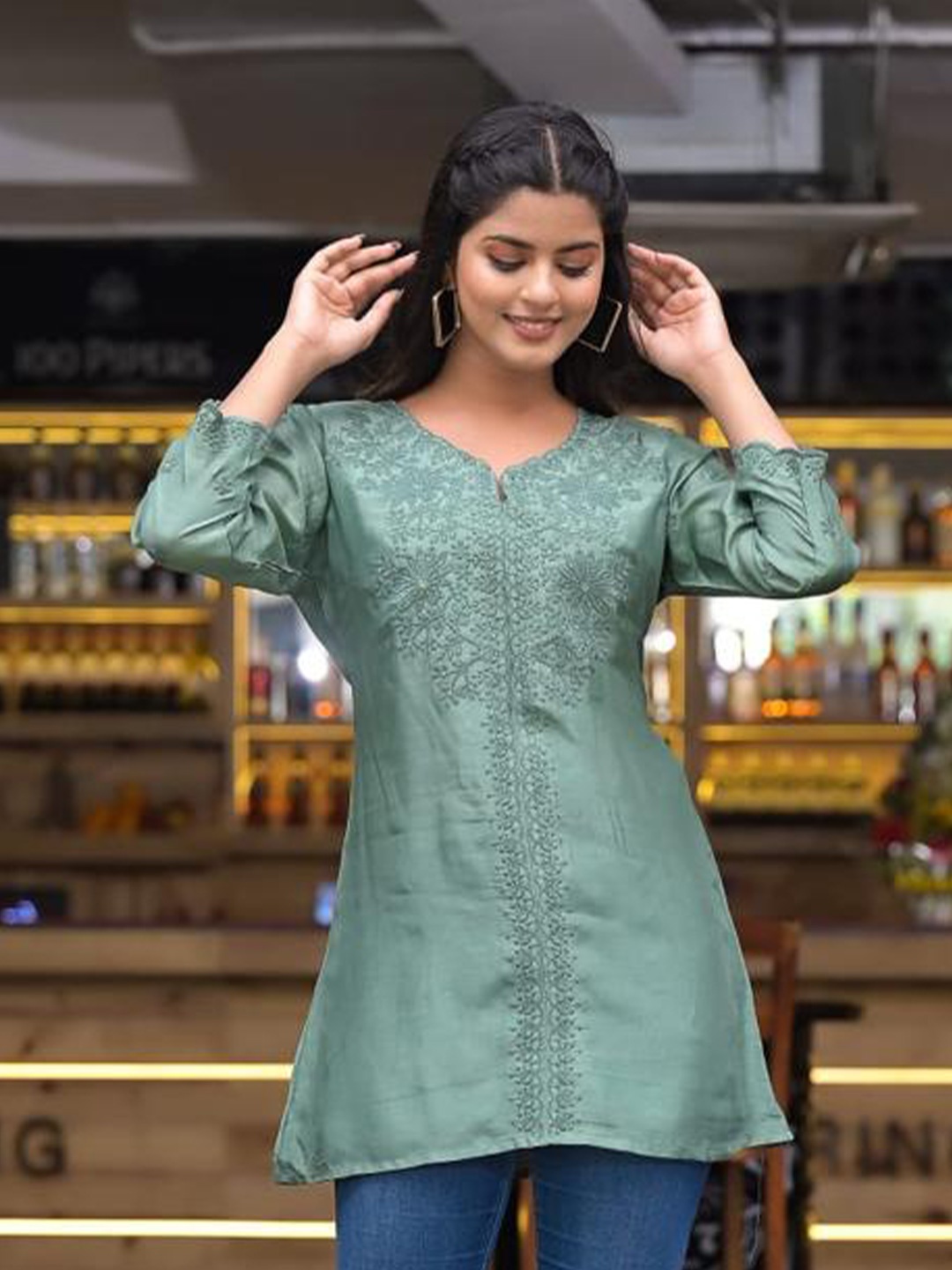 

Advya Floral Embroidered Cotton Tunic, Green