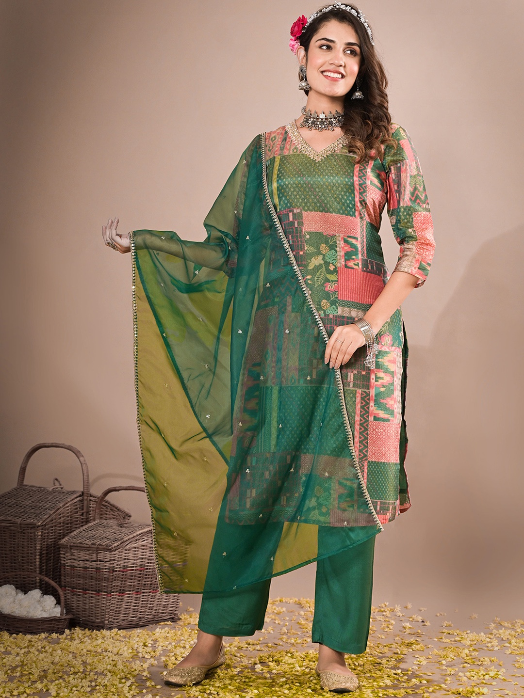 

Advya Printed Thread Work Kurta With Trousers & Dupatta, Green