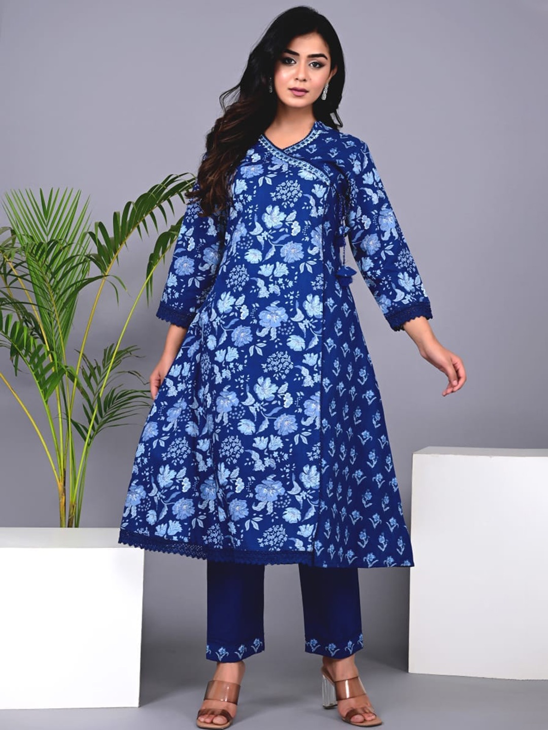 

Advya Floral Printed Angrakha A-Line Pure Cotton Kurta with Trousers, Blue