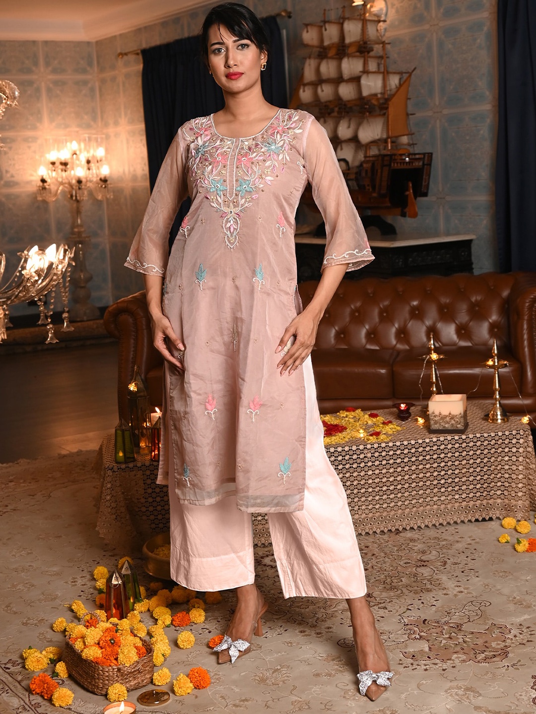 

ODETTE Ethnic Motifs Embroidered Organza Chikankari Semi Stitched Kurta, Peach