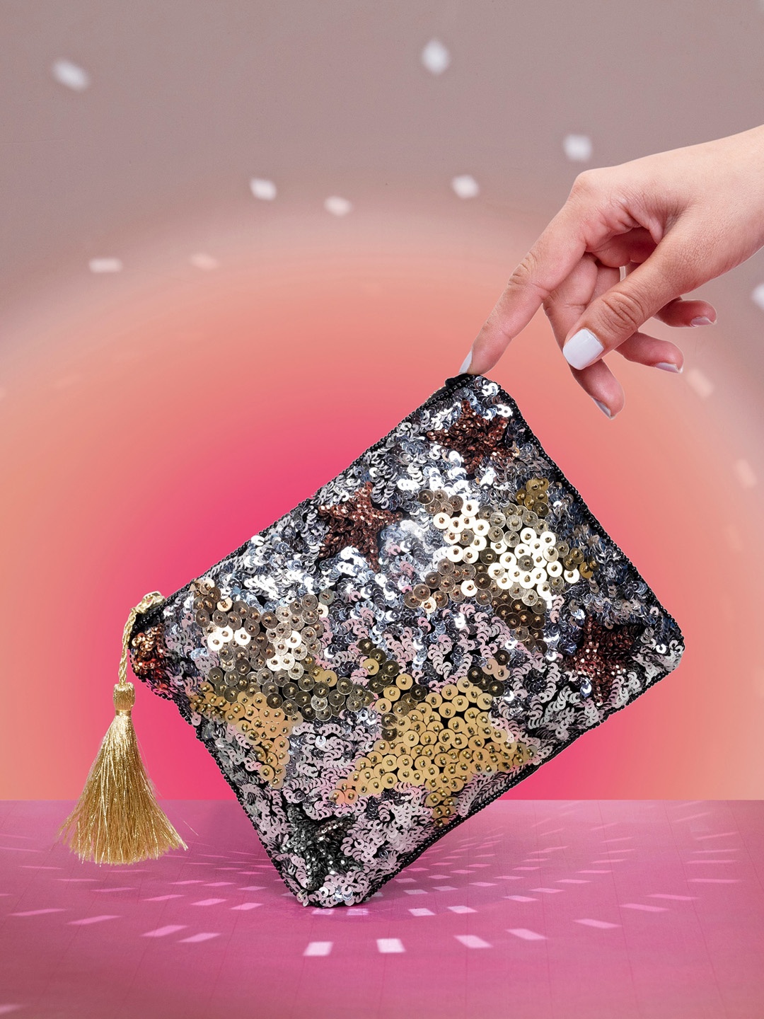 

ACCESSORIZE LONDON Large Embellished Star Pouch, Gold