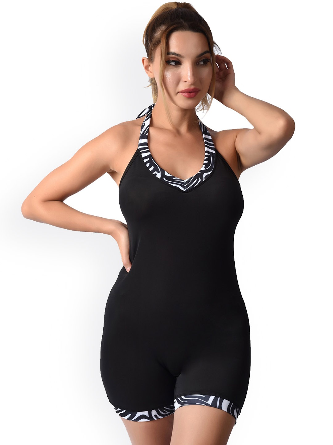 

Poftik Printed Medium Coverage Halter-Neck Legsuit, Black