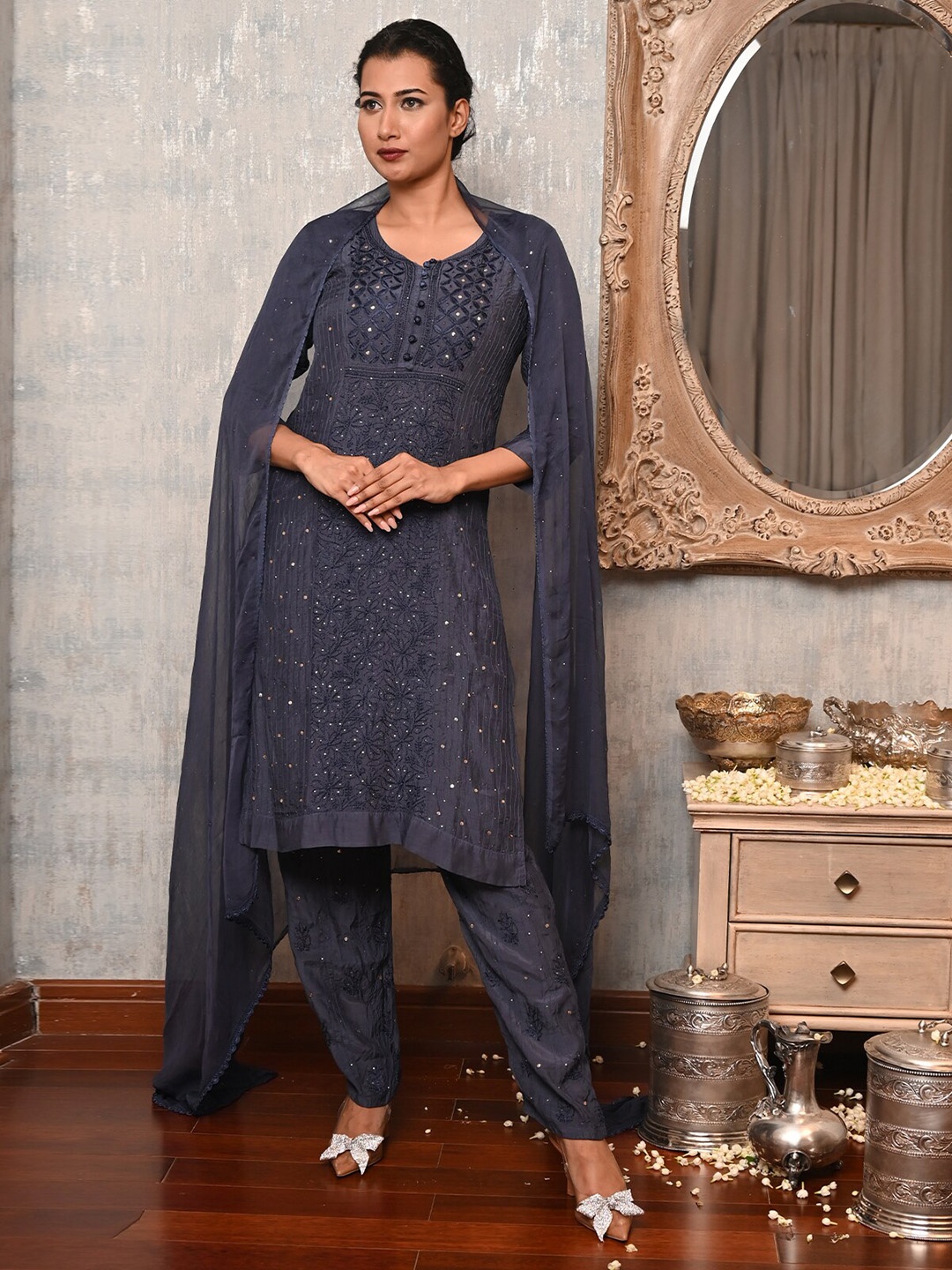 

ODETTE Ethnic Motifs Embroidered Chikankari Kurta with Trousers & Dupatta, Grey