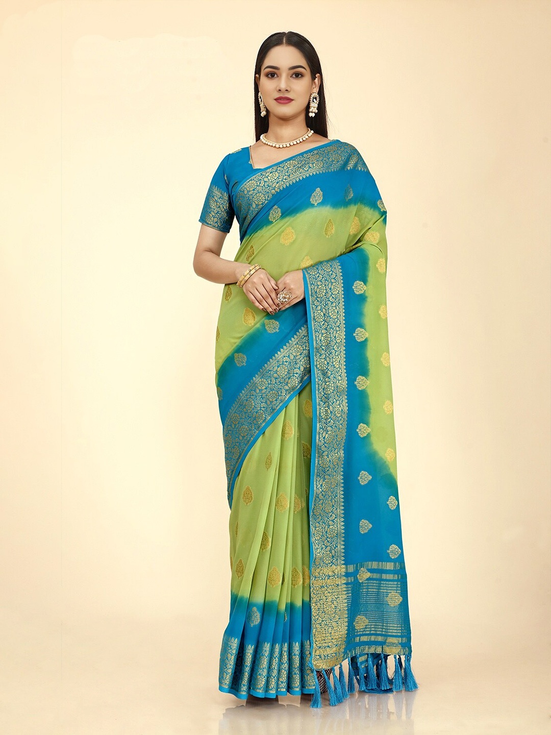 

DIVASTRI Ethnic Motifs Woven Design Zari Pure Georgette Banarasi Saree, Green