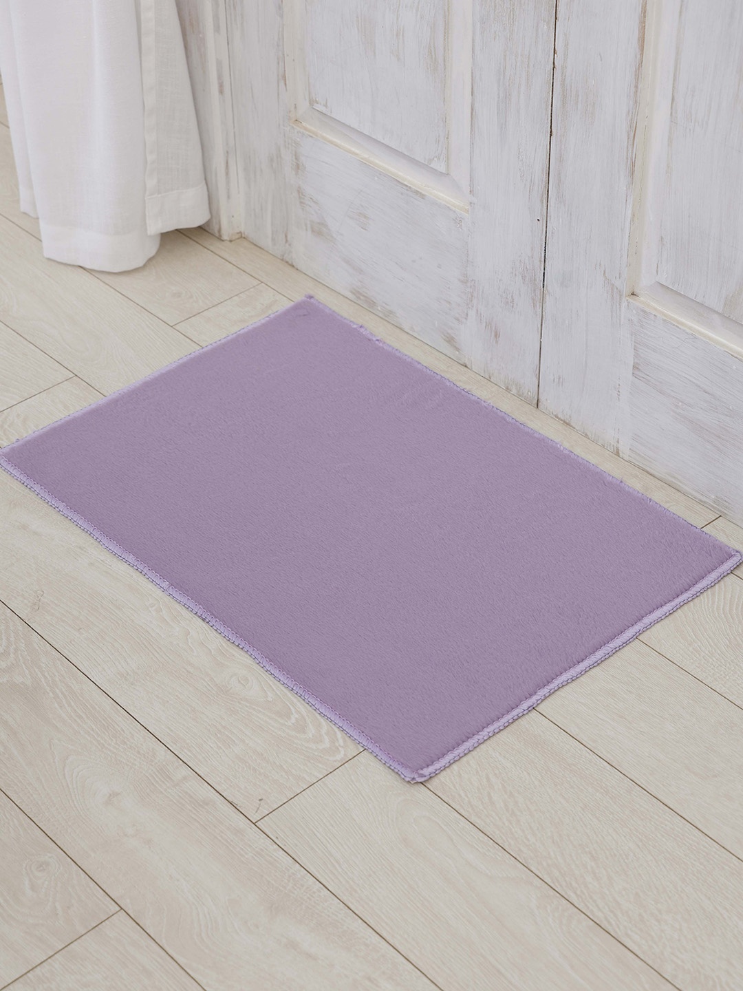 

Ariana Lavender Rectangular Microfiber 1000 GSM Anti Skid Bath Rug