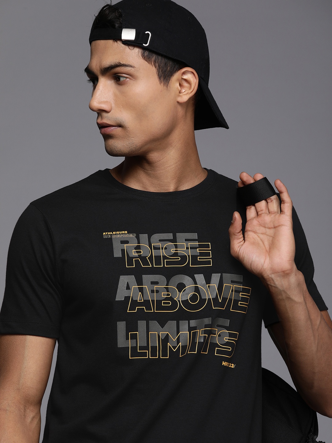 

HRX by Hrithik Roshan Men Typography Printed Pure Cotton T-shirt, Black