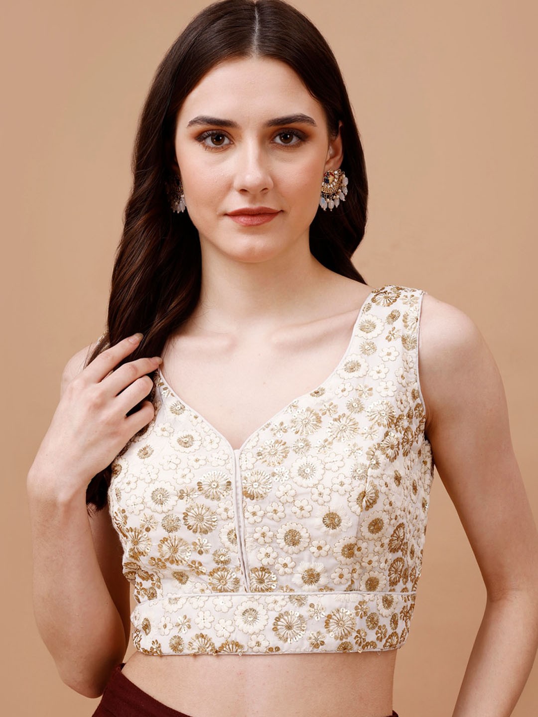 

Tikhi Imli Floral Embroidered Sweetheart Neck Sequinned Georgette Saree Blouse, White