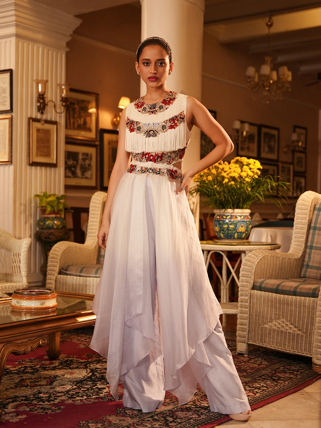 

NEHHA NHATA EMBROIDERED Crop Top With Flared Palazzos Co-Ords, Off white