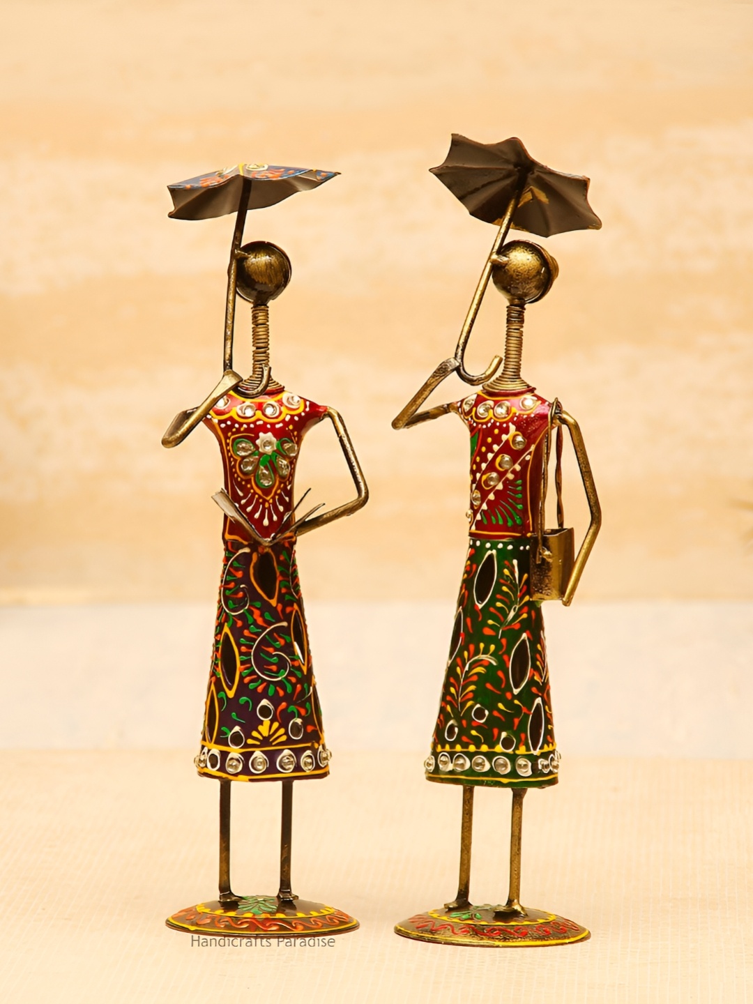 

HANDICRAFTS PARADISE Gold-Toned & Maroon 2-Pieces Doll Figurine Showpiece