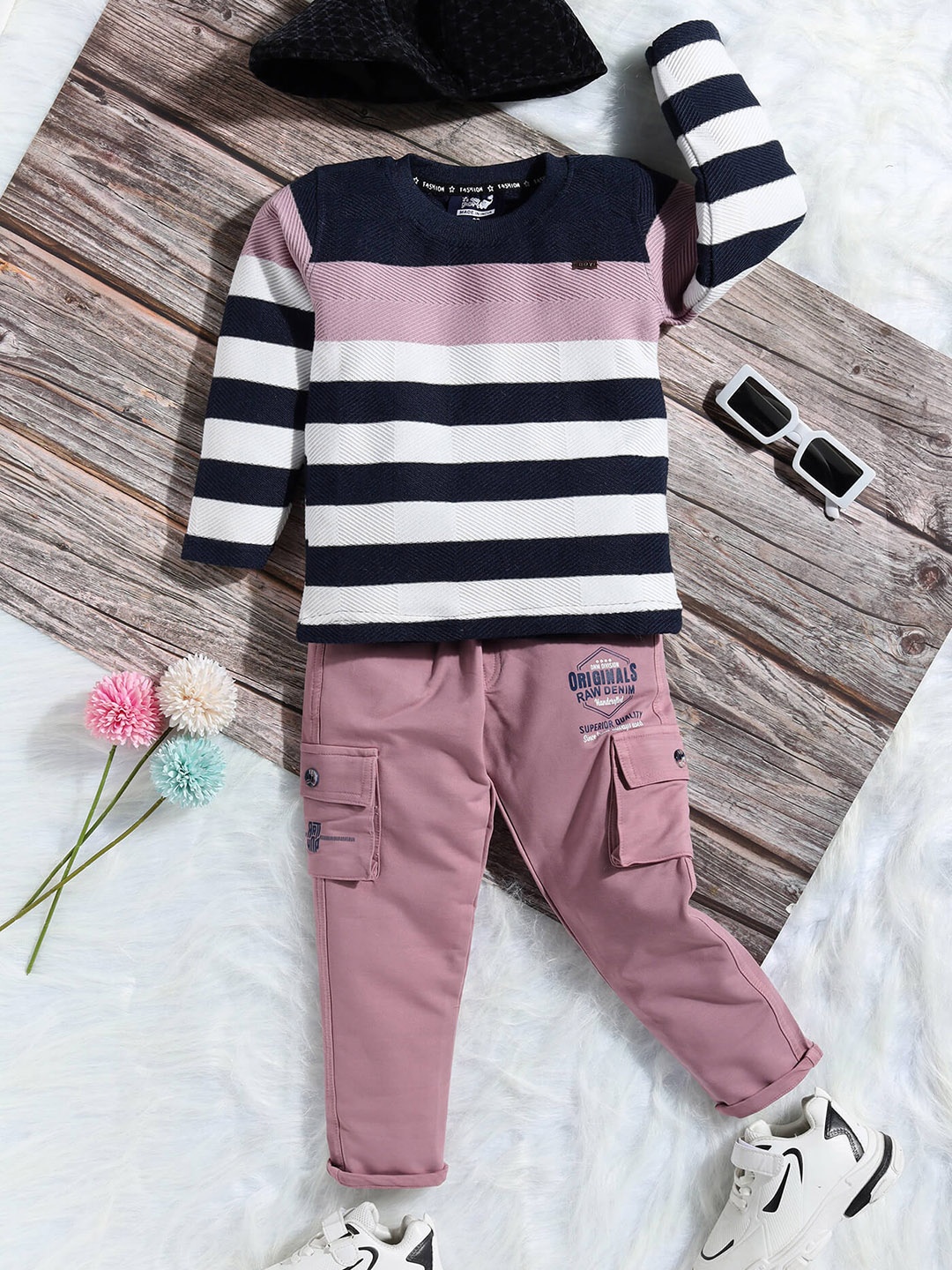 

Toonyport Boys Striped Long Sleeves T-shirt with Denim Trousers, Navy blue