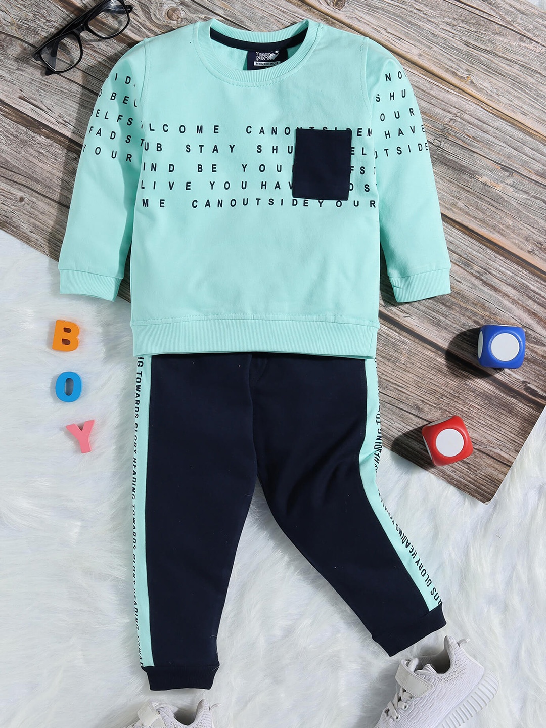 

Toonyport Infant Boys Printed Pure Cotton T-shirt with Trousers, Green