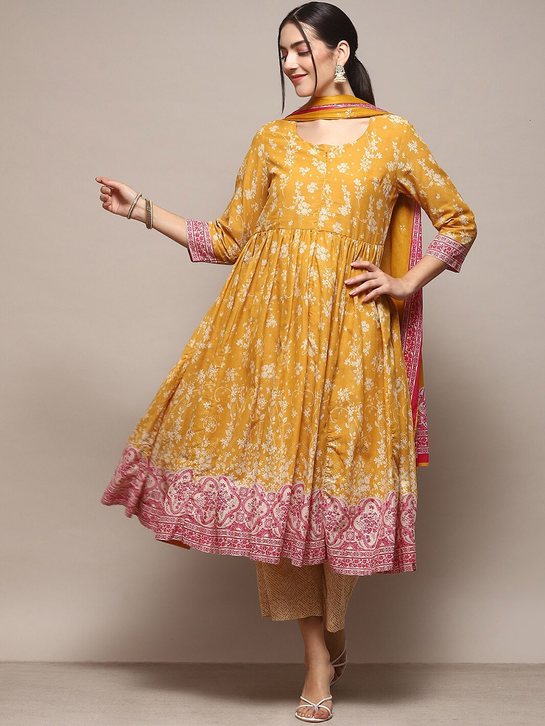 

Biba Floral Printed Anarakali Kurta with Palazzos & Dupatta, Yellow