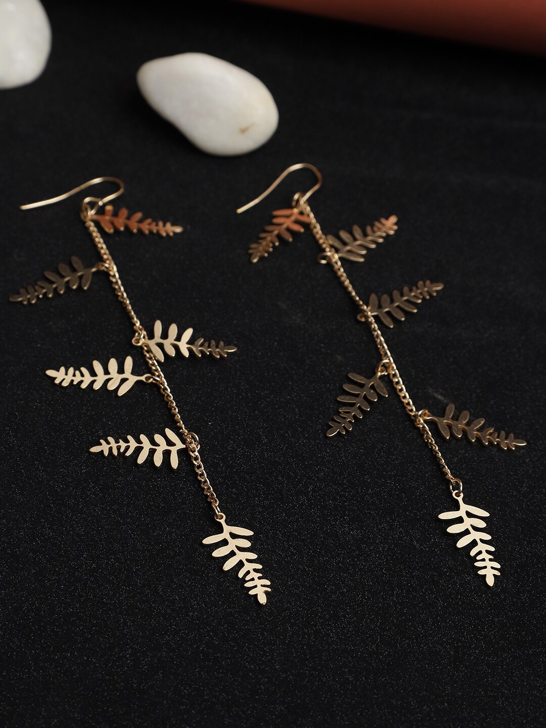 

Madame Rose Gold-Plated Drop Earrings