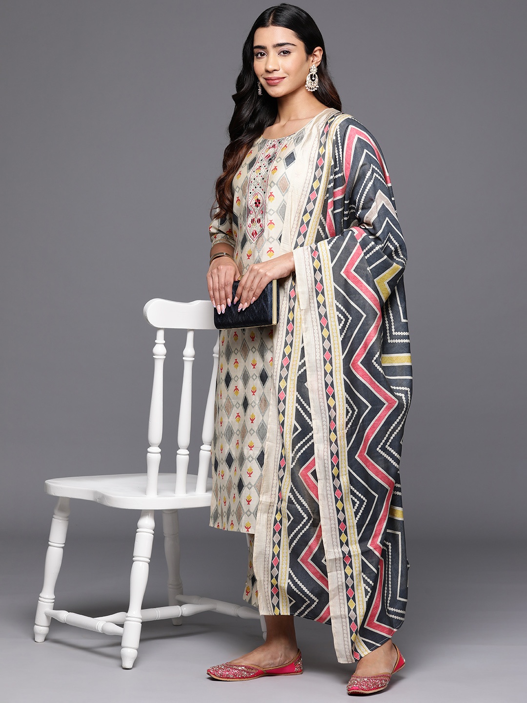 

Libas Women Printed Regular Sequinned Kurta with Trousers & Dupatta, Off white