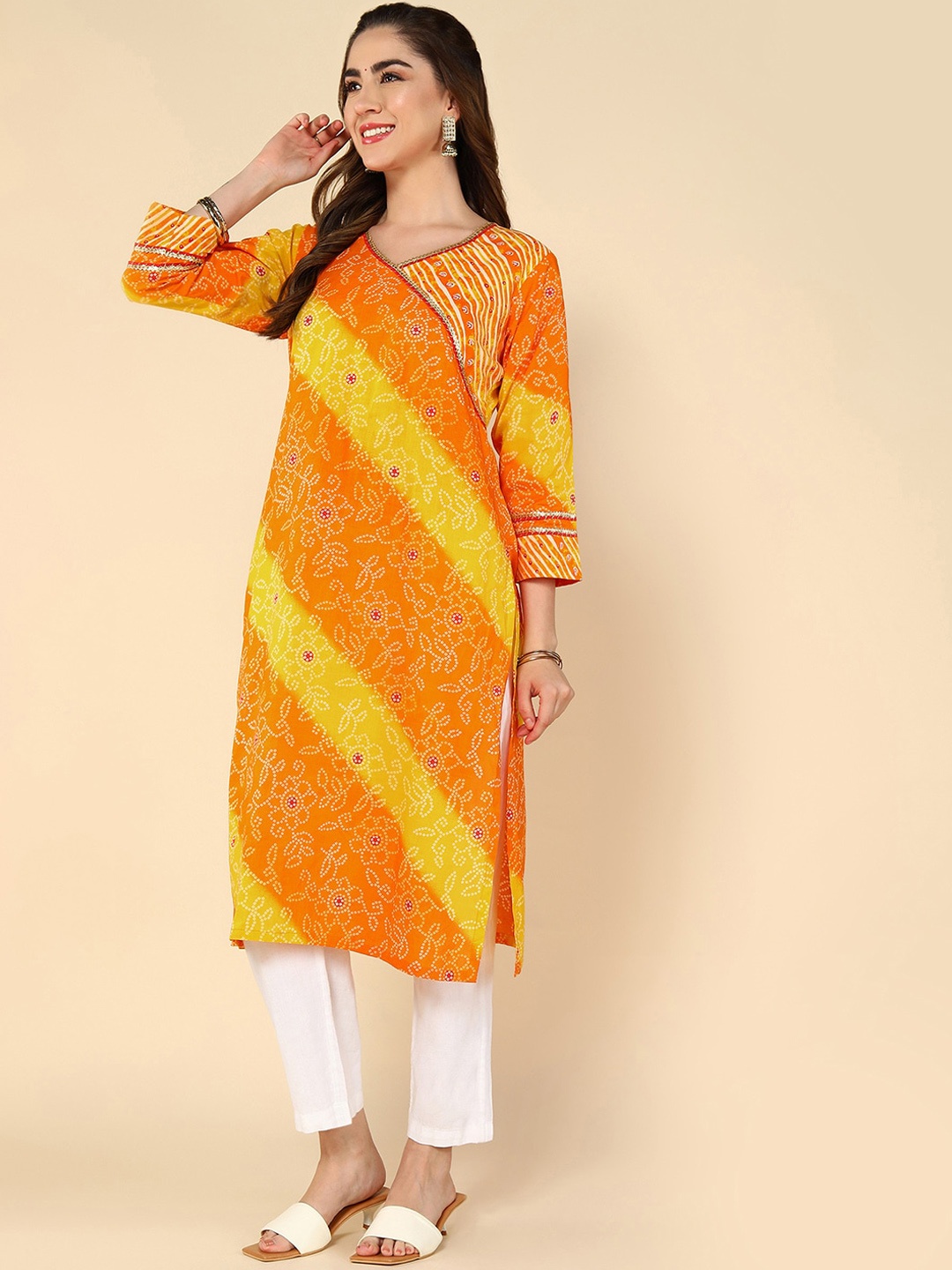 

KALINI Bandhani And Leheriya Printed Gotta Patti Cotton Straight Kurta, Yellow