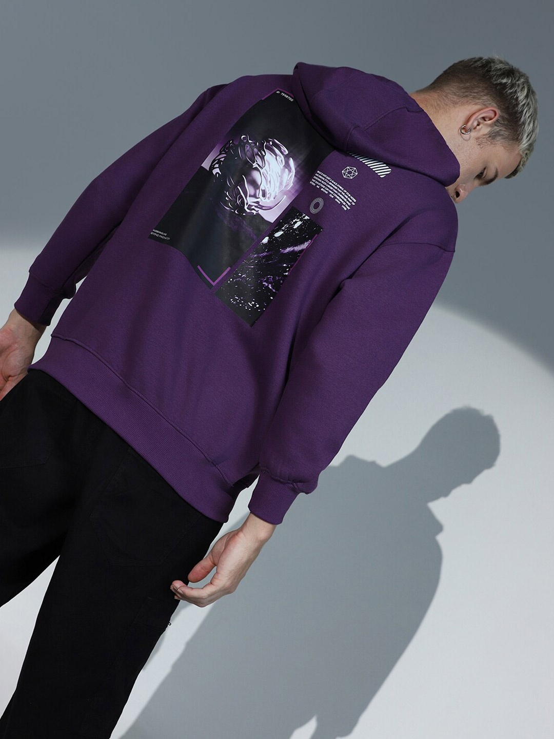 

Hubberholme Graphic Printed Hooded Long Sleeves Sweatshirt, Purple