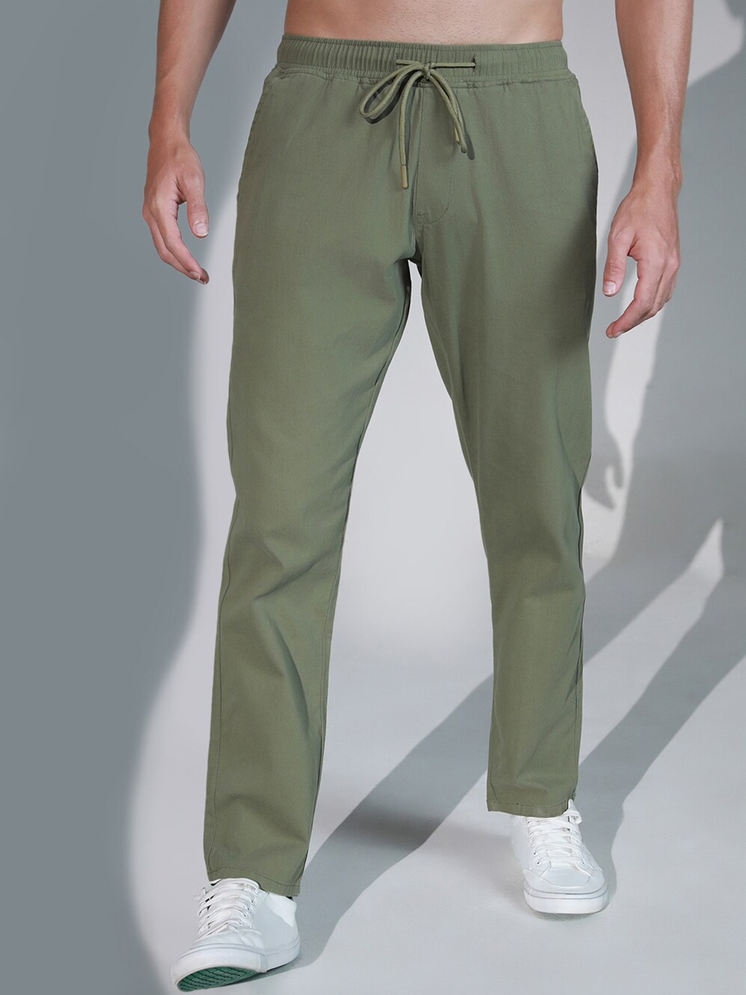 

Hubberholme Men Mid-Rise Cotton Regular Trousers, Olive