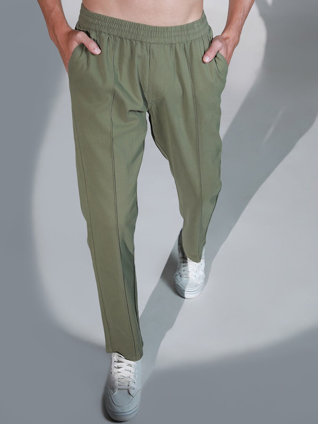 

Hubberholme Men Mid-Rise Regular Trousers, Olive