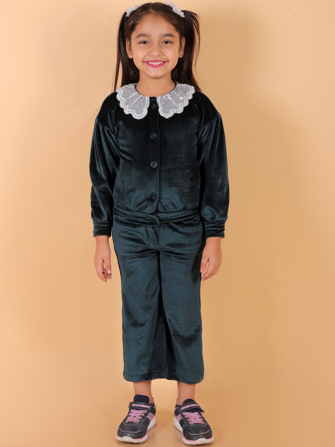 

Stuffie Land Girls Round Neck Clothing Set, Green