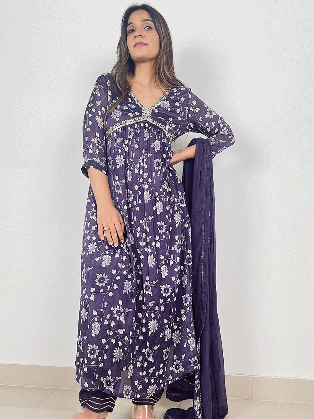 

KALINI Floral Printed Empire V-Neck Sequinned Detail A-Line Kurta & Salwar With Dupatta, Purple