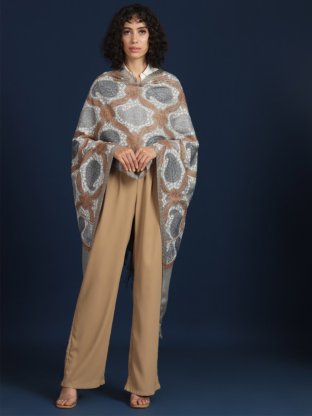 

Zamour Ethnic Motifs Embroidered Woollen Shawl, Grey