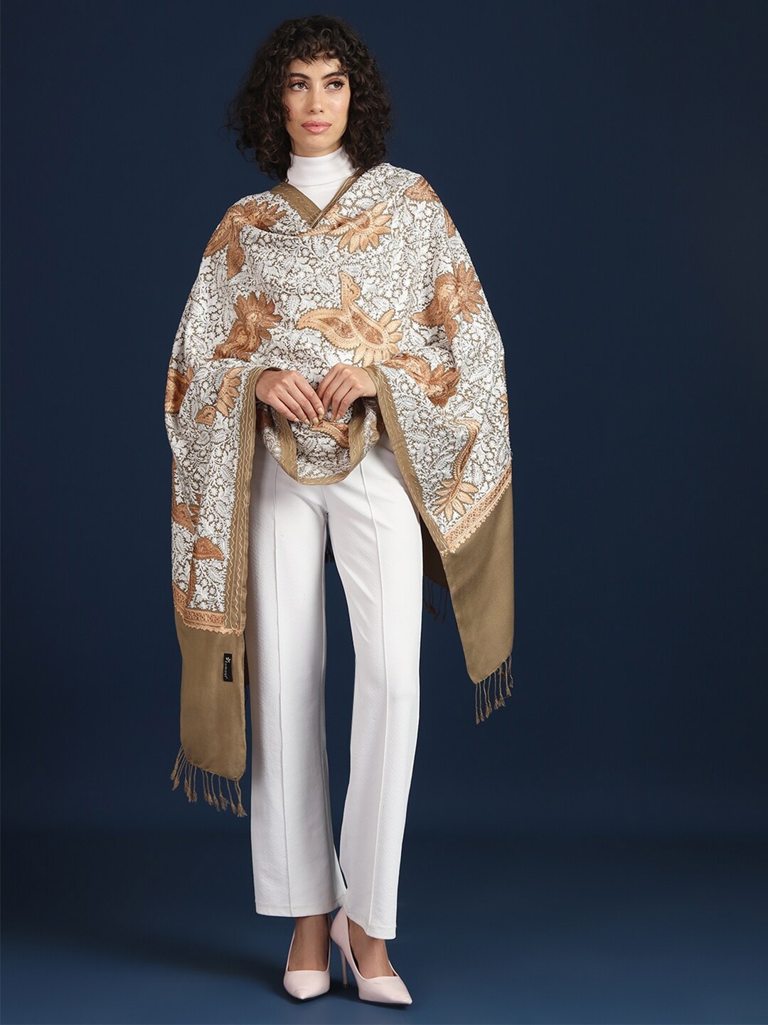 

Zamour Paisley Embroidered Woollen Shawl, Brown