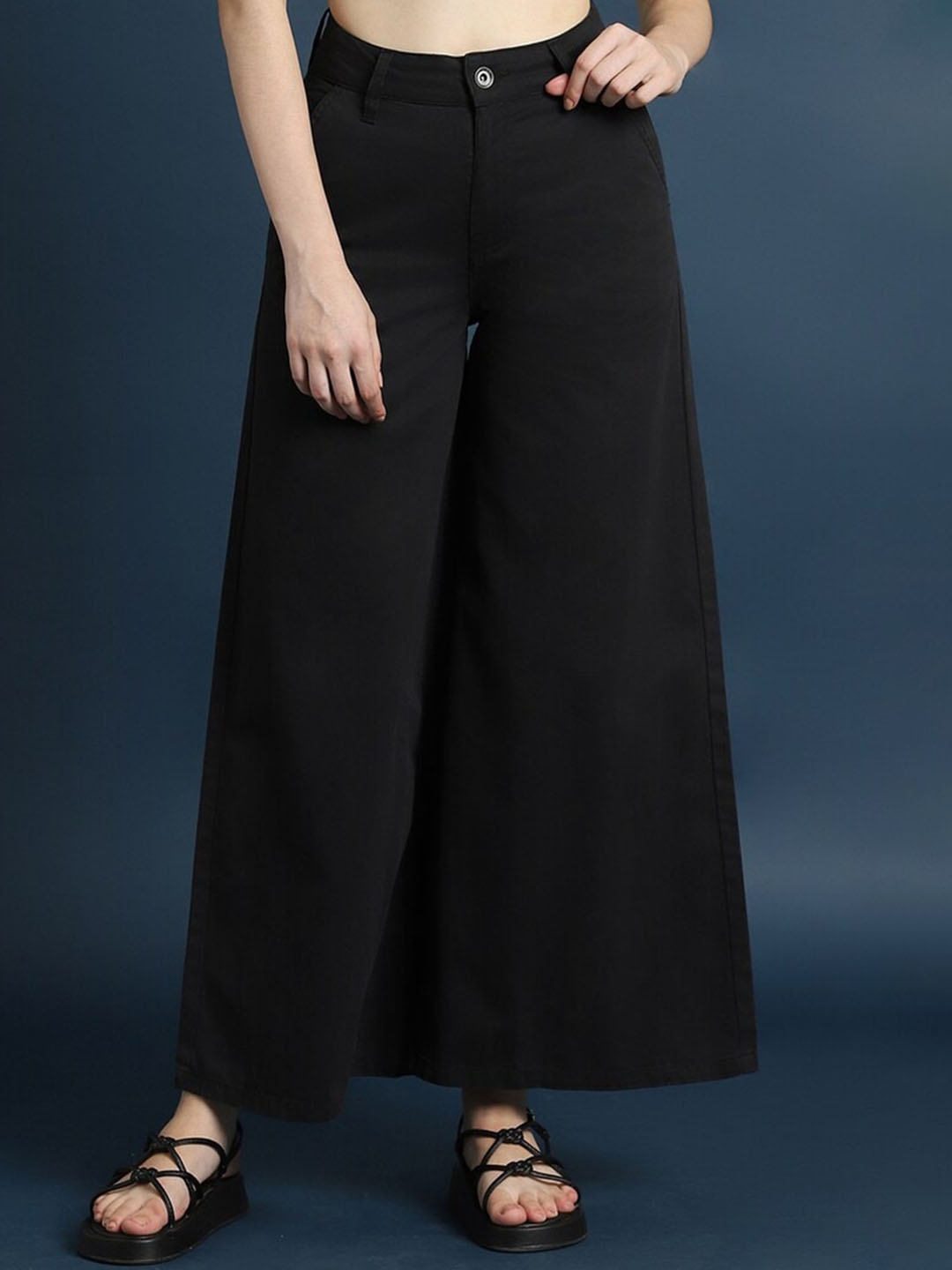 

FOREVER 21 Women Black Mid-Rise Cotton Parallel Trousers