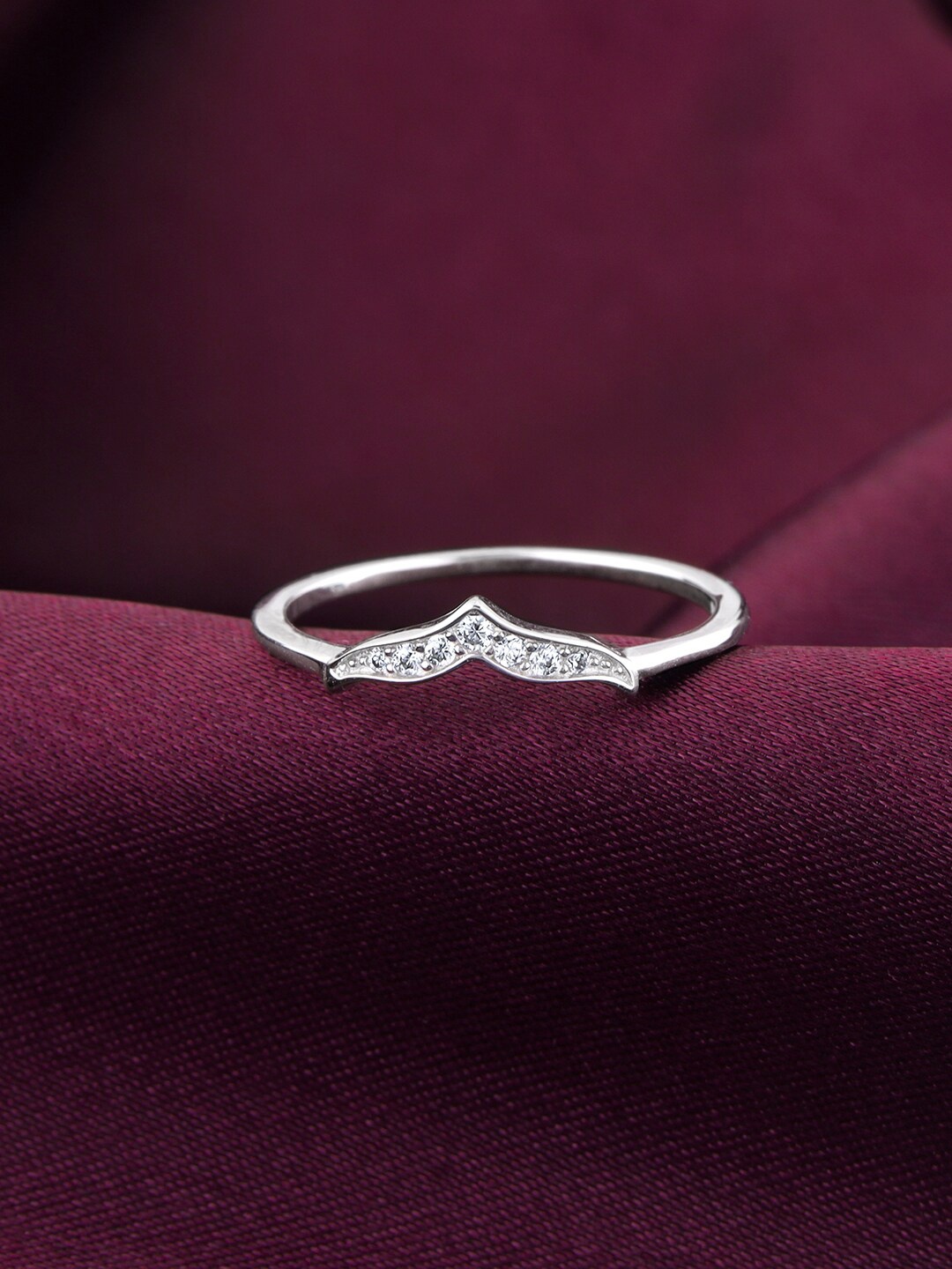

GIVA 925 Sterling Silver Rhodium-Plated Zircon Studded Finger Ring