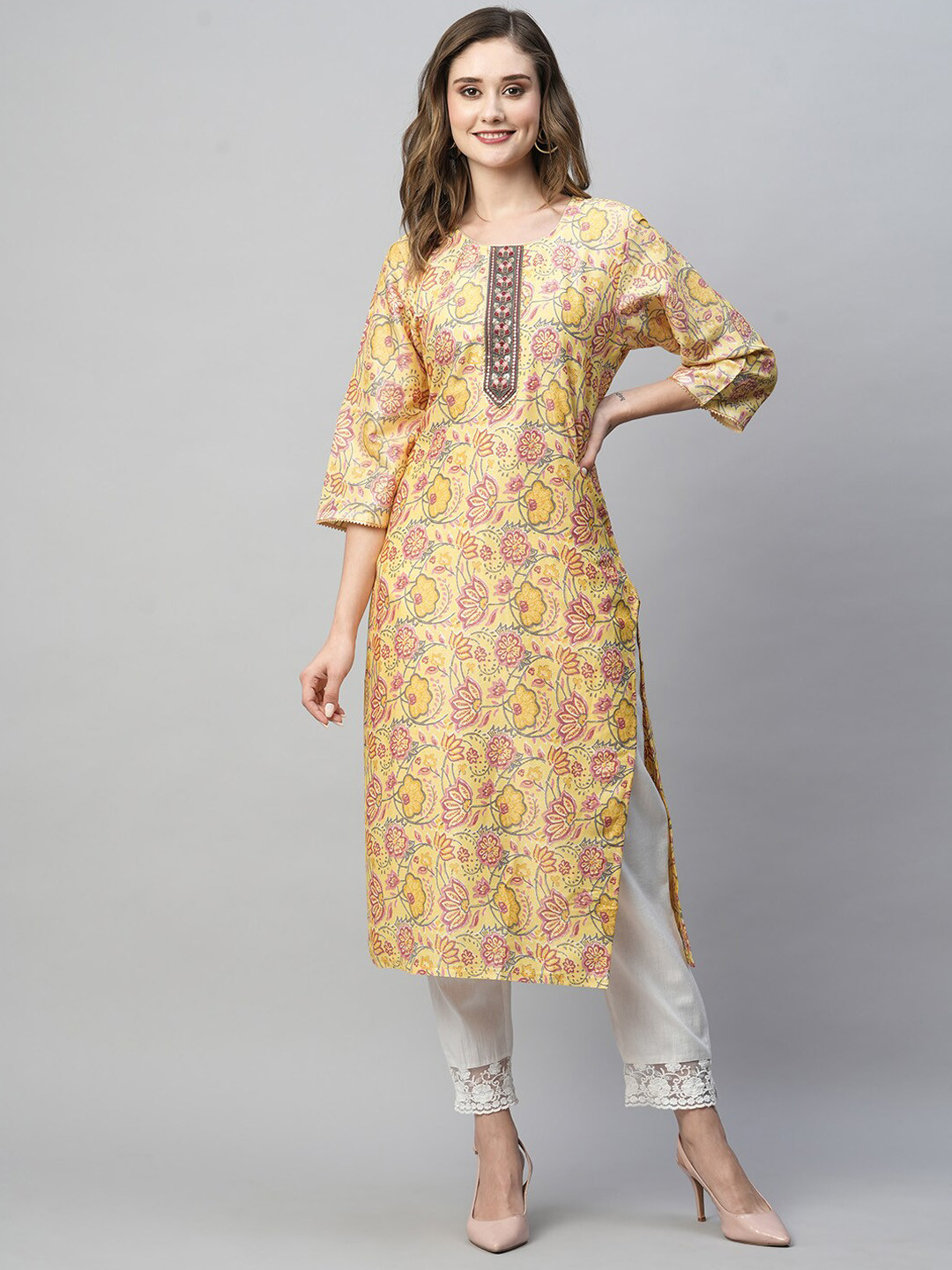 

KALINI Floral Printed Gotta Patti Detailed Straight Kurta, Yellow