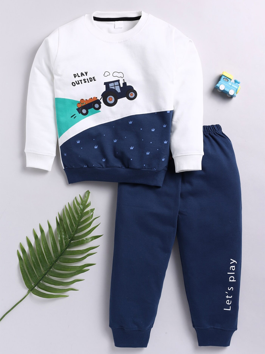 

Toonyport Boys Printed Pure Cotton T-shirt with Trousers, White