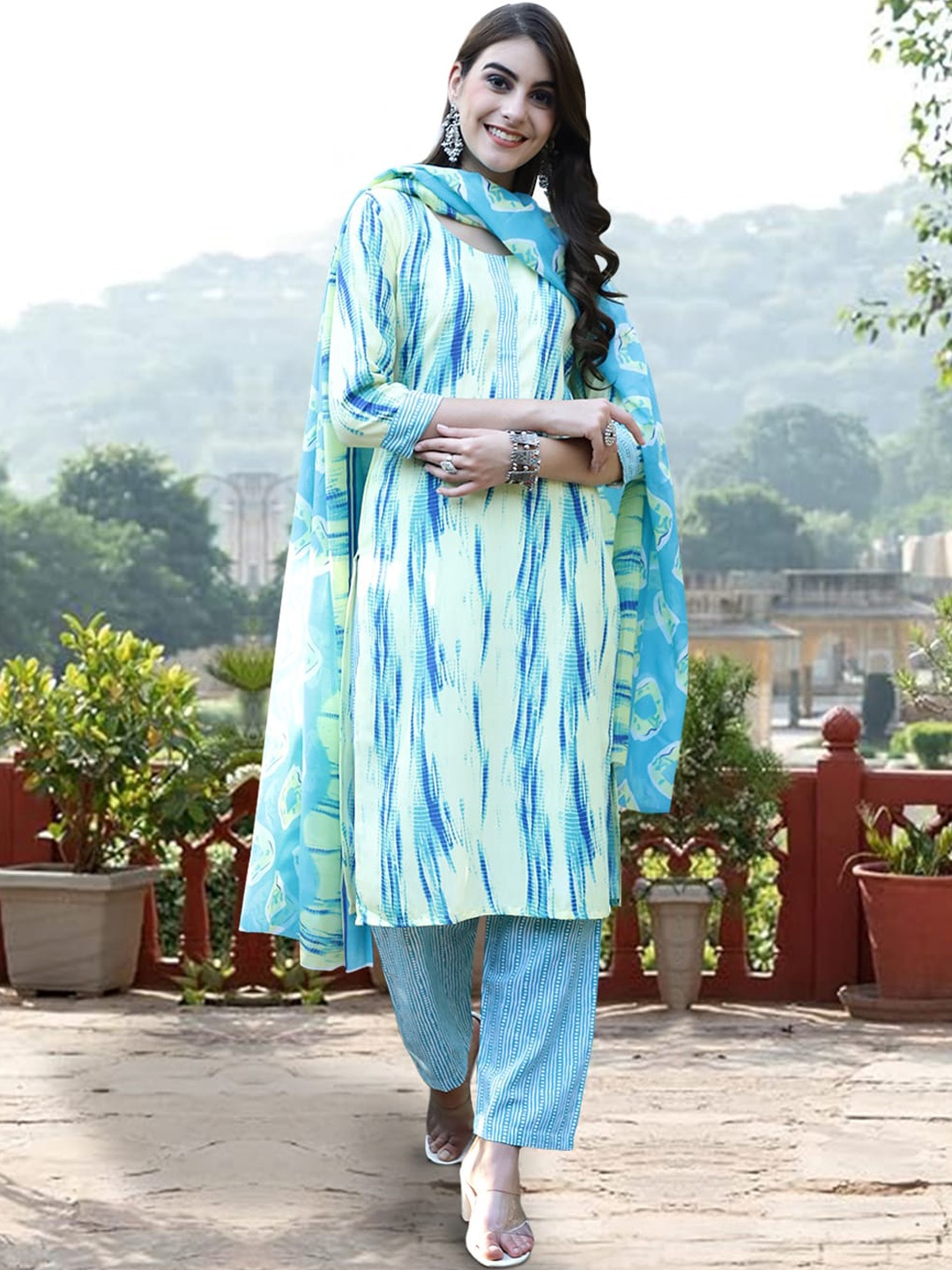 

7Threads Abstract Printed Pure Cotton Kurta with Trousers & Dupatta, Turquoise blue