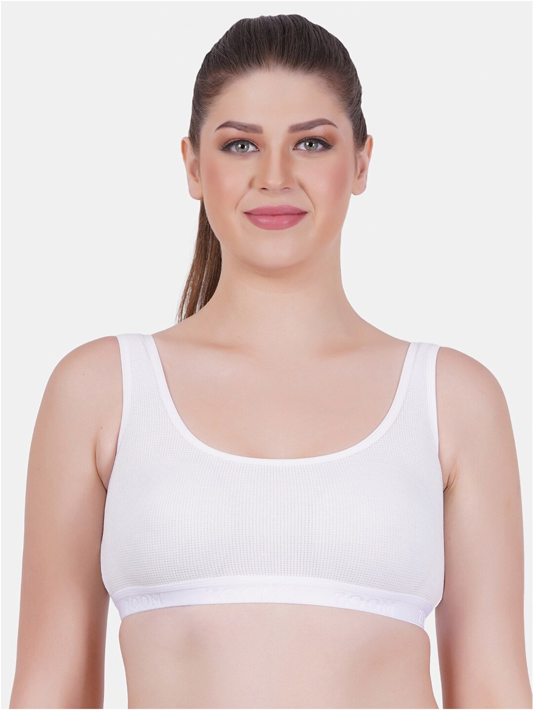 

Reveira Non-Padded Full Coverage All Day Comfort Dry-Fit Sports Bra, White