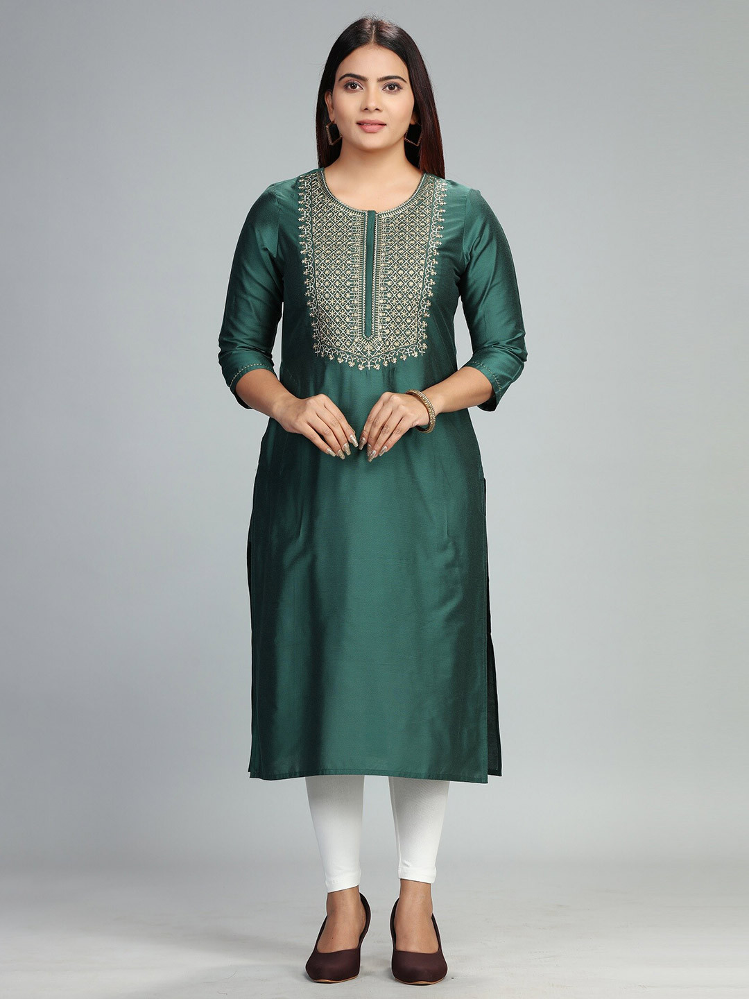 

COTTON CULTURE Ethnic Motifs Yoke Design Thread Work Kurta, Green