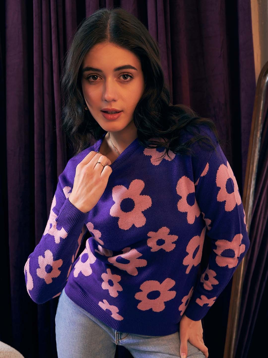 

Berrylush Purple Floral Printed Pullover