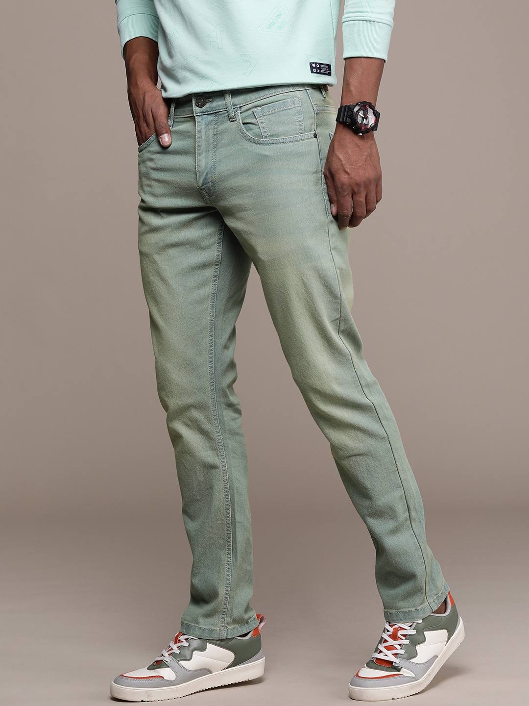 

WROGN Men Mid Rise Slim Fit Light Fade Stretchable Jeans, Green