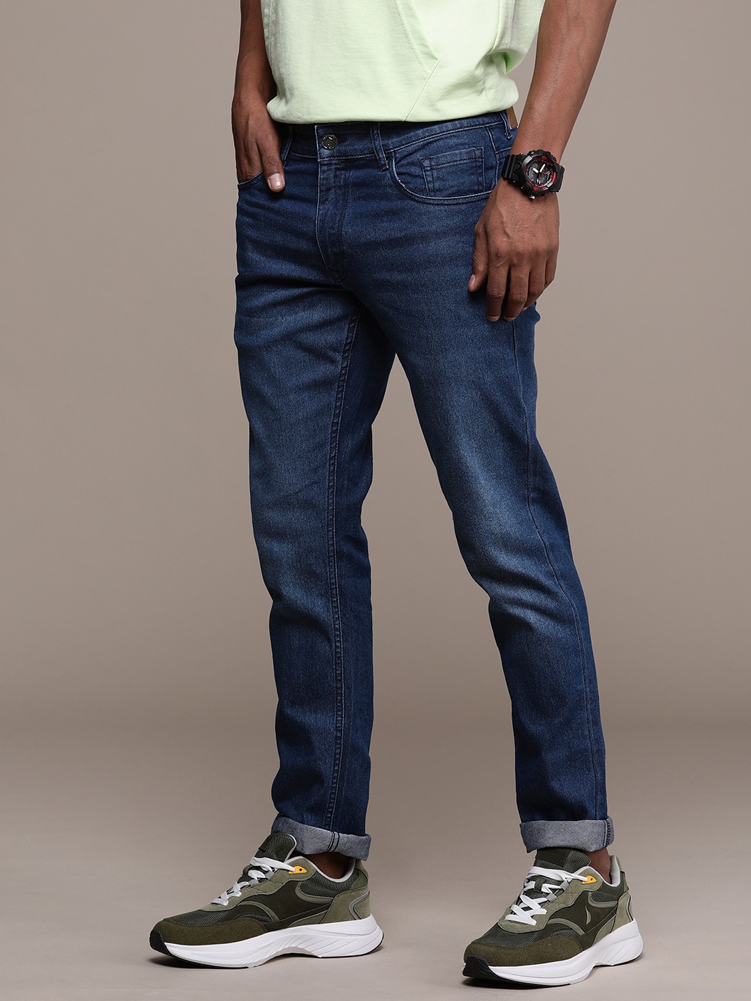

WROGN Men Slim Fit Light Fade Stretchable Jeans, Blue