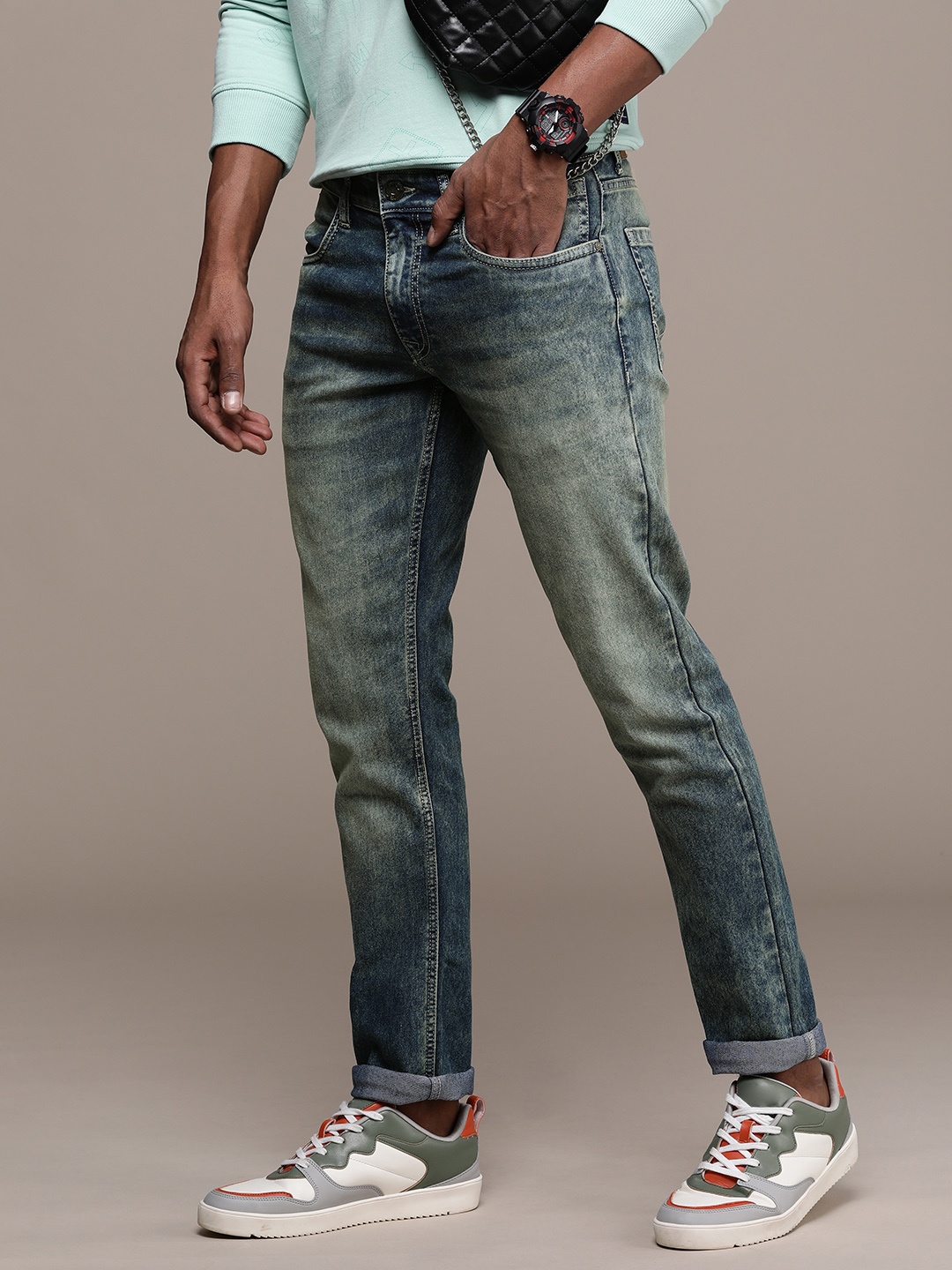 

WROGN Men Mid Rise Slim Fit Heavy Fade Stretchable Jeans, Blue