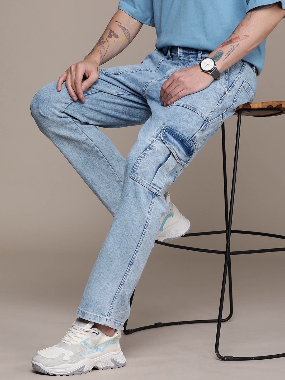 

WROGN Men Heavy Fade Stretchable Mid-Rise Cargo Fit Jeans, Blue