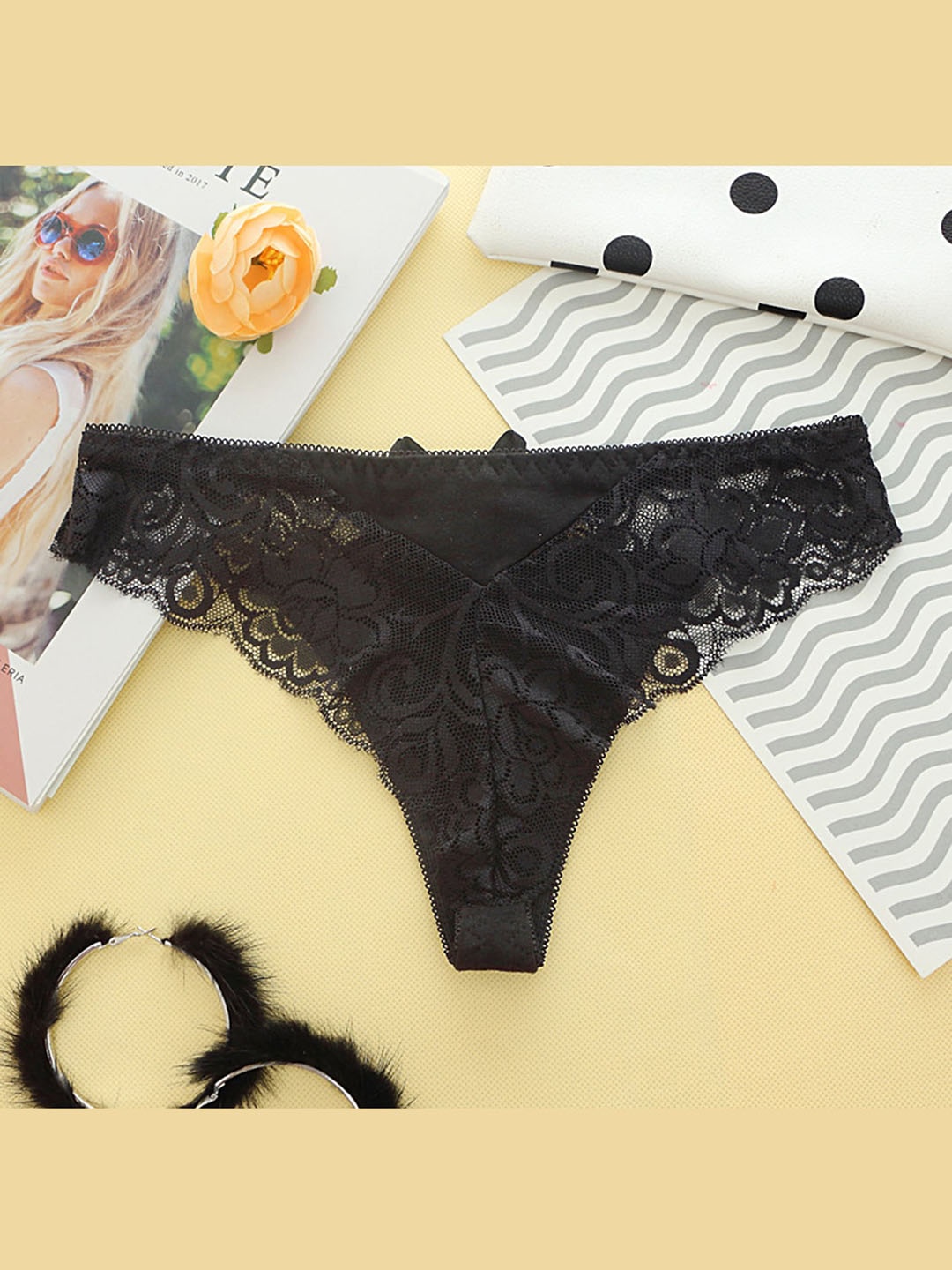 

LULU & SKY Laced Bikini Briefs KS-6807-BLACK